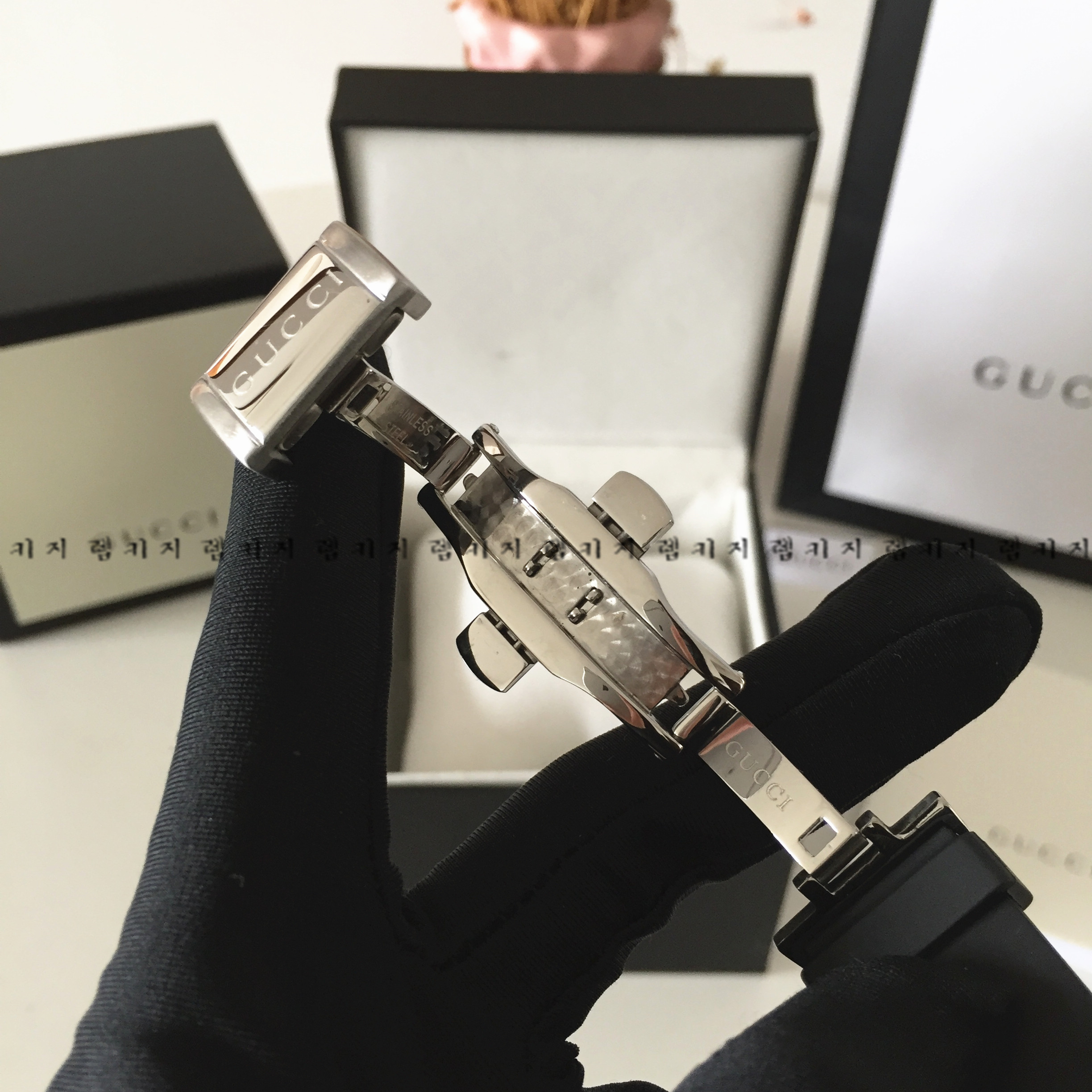 구찌 다이브 캣 러버 우레탄 시계 + 메탈스트랩